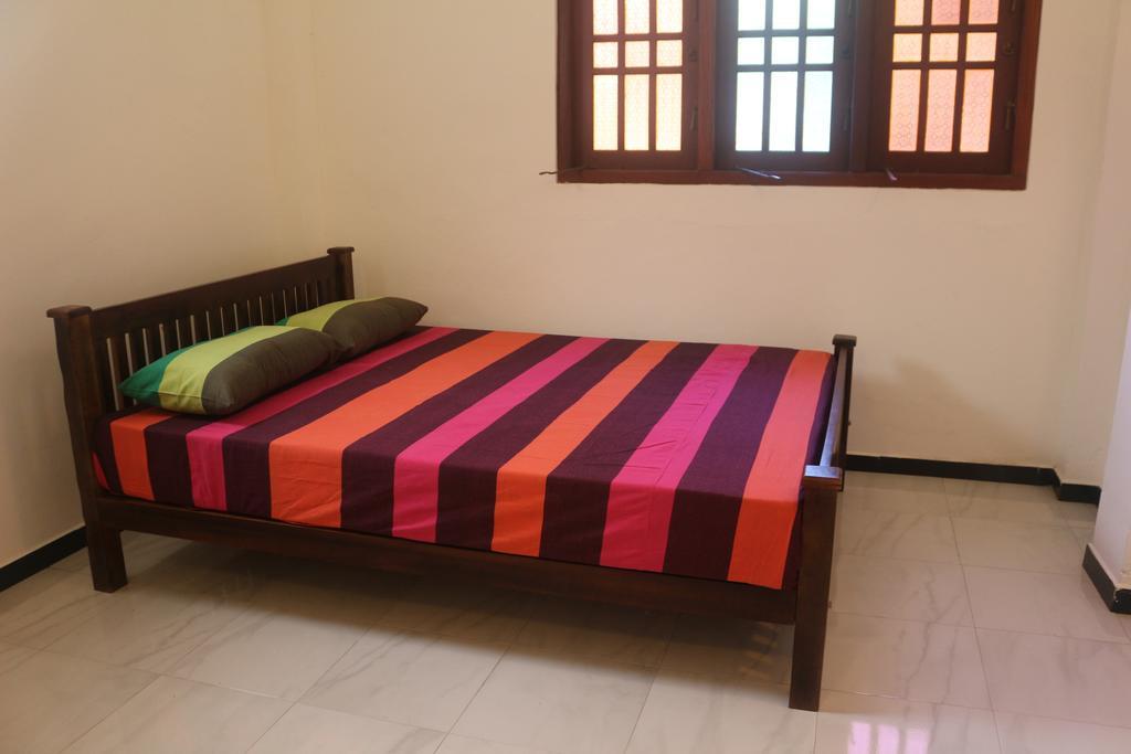 Jungle Guest House Галле Экстерьер фото