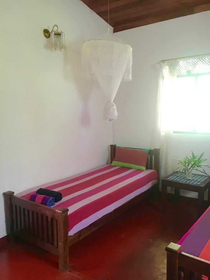 Jungle Guest House Галле Экстерьер фото