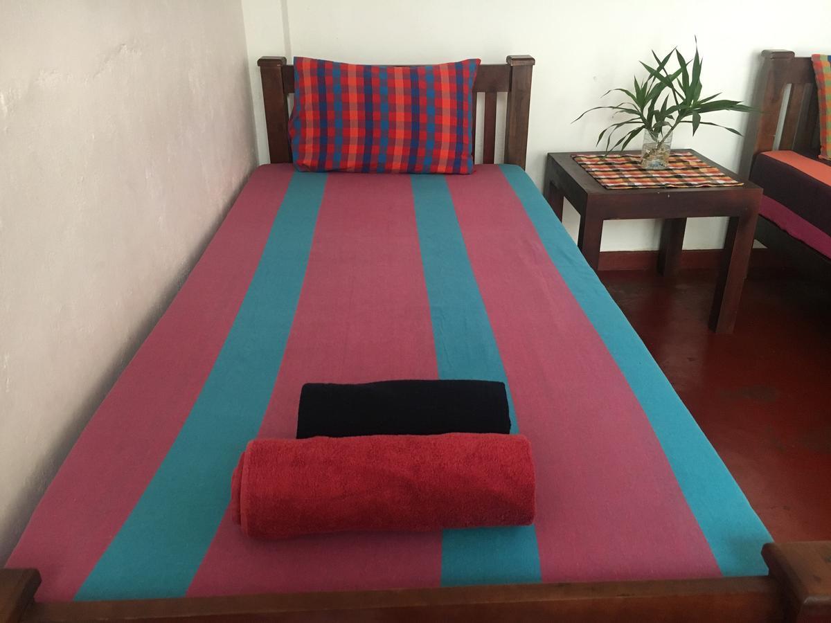 Jungle Guest House Галле Экстерьер фото