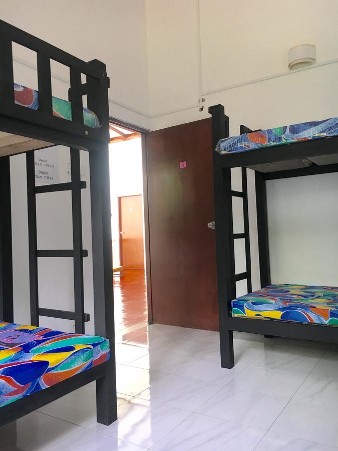 Jungle Guest House Галле Экстерьер фото